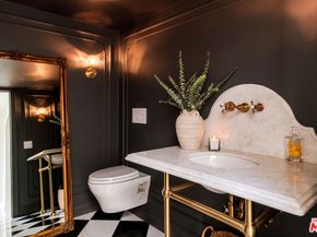 18875 Pasadero Drive, Tarzana CA 91356