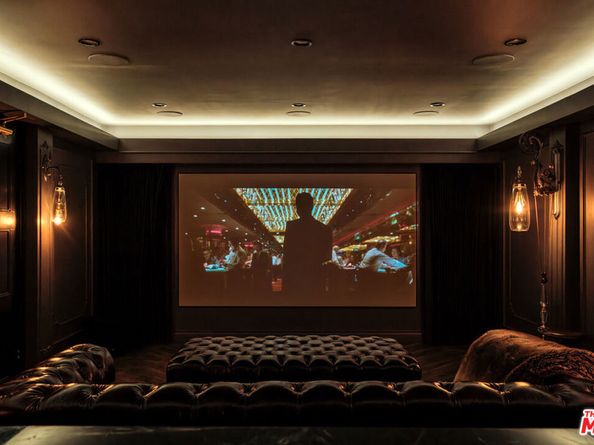 18875 Pasadero Drive, Tarzana CA 91356