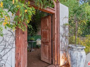 18875 Pasadero Drive, Tarzana CA 91356