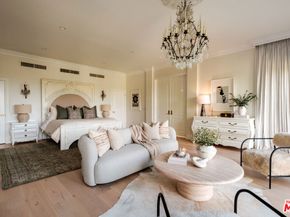 18875 Pasadero Drive, Tarzana CA 91356