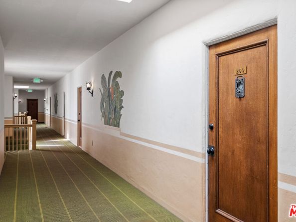 1345 N Hayworth Avenue 209, West Hollywood CA 90046