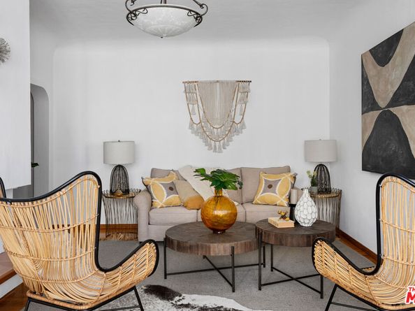 1345 N Hayworth Avenue 209, West Hollywood CA 90046