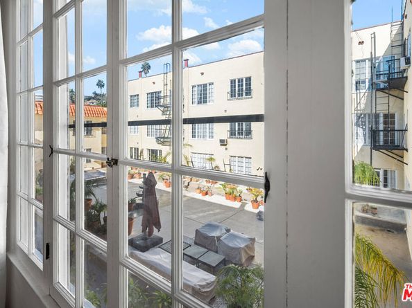 1345 N Hayworth Avenue 209, West Hollywood CA 90046