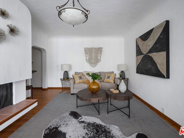 1345 N Hayworth Avenue 209, West Hollywood CA 90046