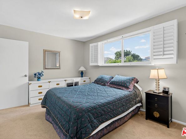 23512 Community Street, West Hills CA 91304