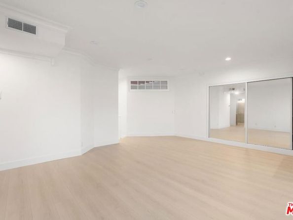 800 S Bronson Avenue, Los Angeles CA 90005