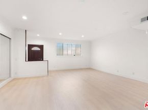 800 S Bronson Avenue, Los Angeles CA 90005