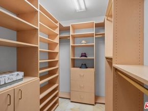 800 S Bronson Avenue, Los Angeles CA 90005