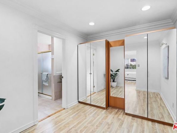 800 S Bronson Avenue, Los Angeles CA 90005