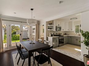 5748 7th Avenue, Los Angeles CA 90043