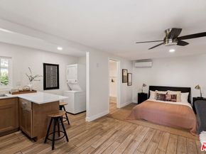 5748 7th Avenue, Los Angeles CA 90043