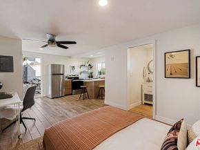 5748 7th Avenue, Los Angeles CA 90043