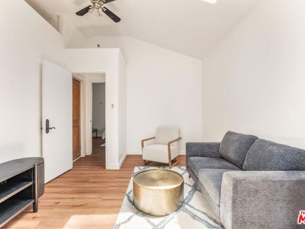 4940 Arcola Avenue, North Hollywood CA 91601