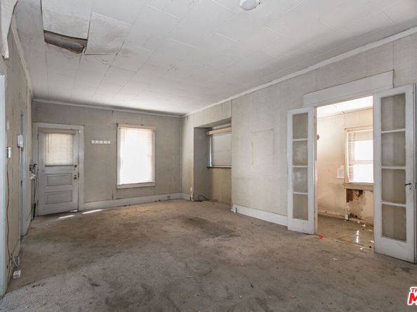 6541 Regent Street, Huntington Park CA 90255