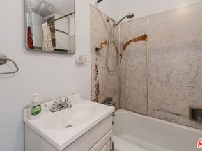 6541 Regent Street, Huntington Park CA 90255