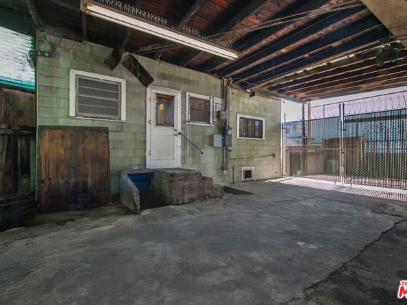 6541 Regent Street, Huntington Park CA 90255