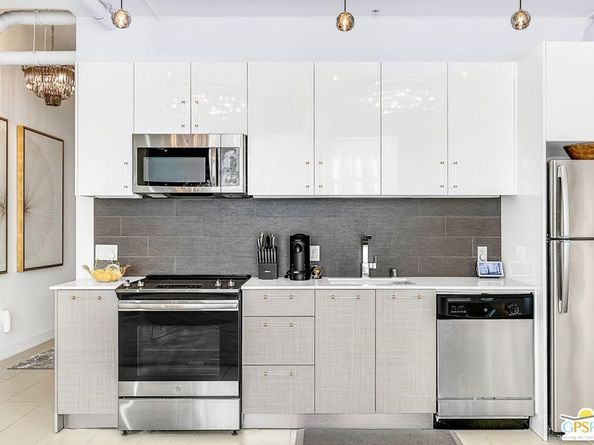 939 S Broadway 309, Los Angeles CA 90015