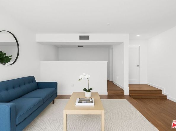 7320 Hawthorn Avenue 219, Los Angeles CA 90046