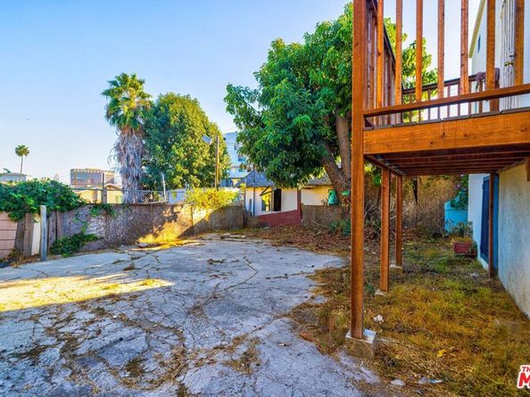 308 E Edgeware Road, Los Angeles CA 90026