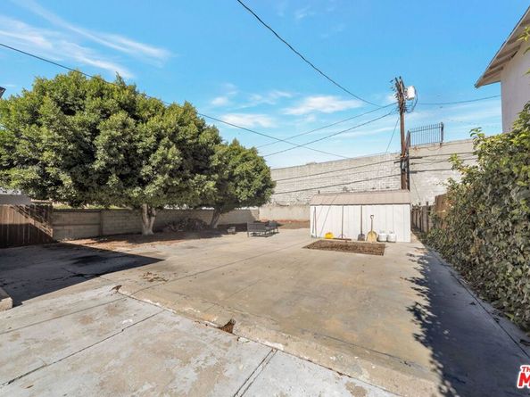14333 Tiara Street, Van Nuys CA 91401