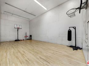 11910 Weddington Street 306, Valley Village CA 91607