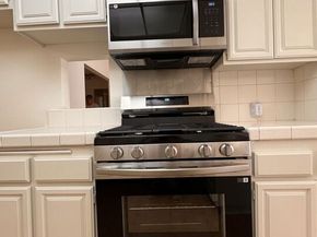 11910 Weddington Street 306, Valley Village CA 91607