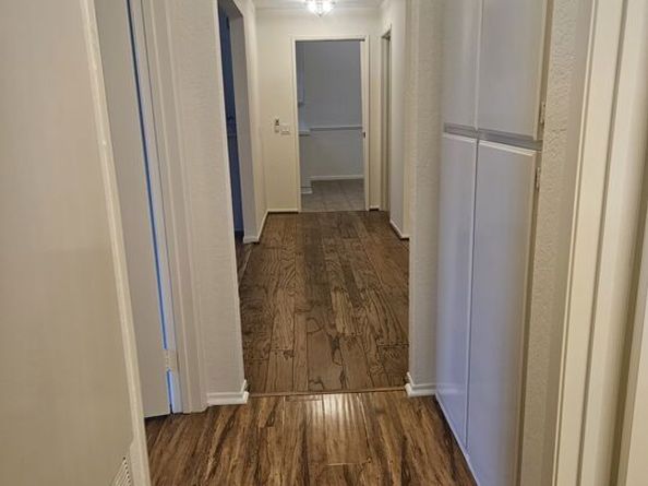 11910 Weddington Street 306, Valley Village CA 91607