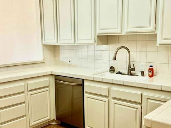 11910 Weddington Street 306, Valley Village CA 91607