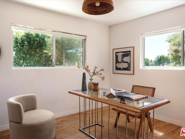 4209 Clayton Avenue, Los Angeles CA 90027