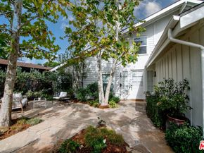 3021 Barry Avenue, Los Angeles CA 90066