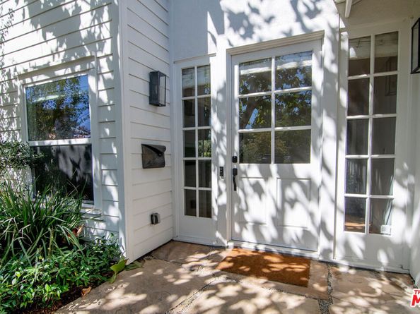 3021 Barry Avenue, Los Angeles CA 90066