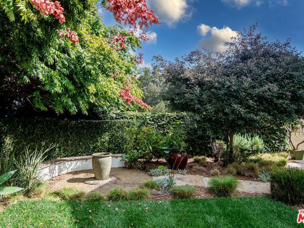 3021 Barry Avenue, Los Angeles CA 90066