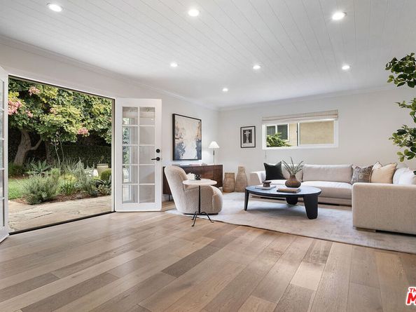 3021 Barry Avenue, Los Angeles CA 90066