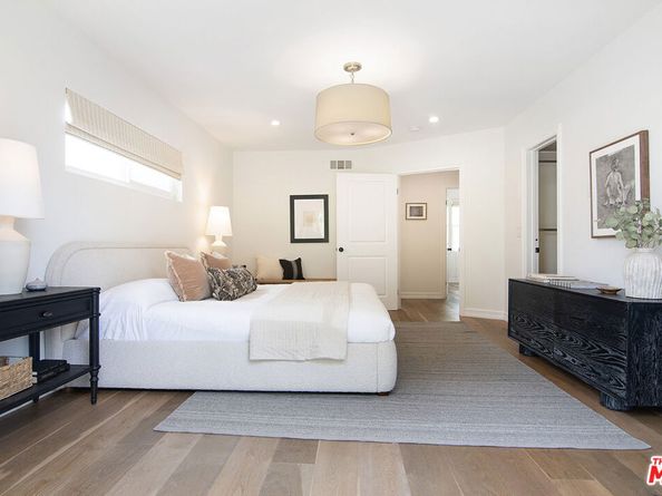 3021 Barry Avenue, Los Angeles CA 90066