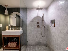 3021 Barry Avenue, Los Angeles CA 90066