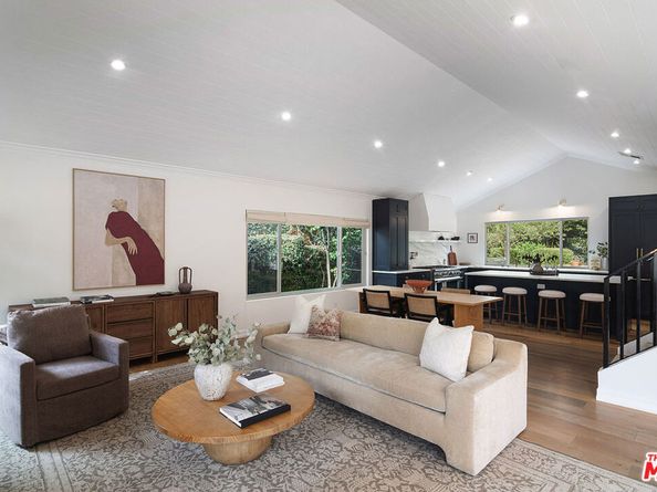 3021 Barry Avenue, Los Angeles CA 90066
