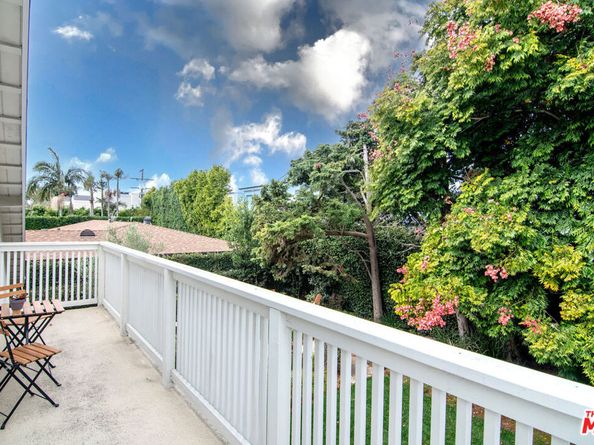 3021 Barry Avenue, Los Angeles CA 90066