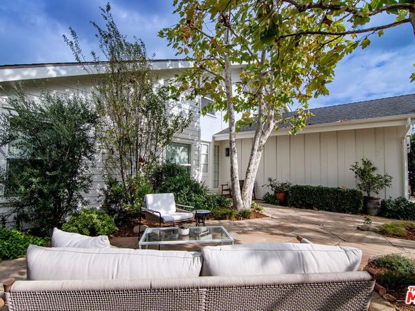 3021 Barry Avenue, Los Angeles CA 90066