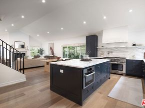 3021 Barry Avenue, Los Angeles CA 90066