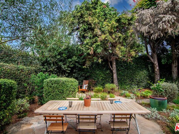3021 Barry Avenue, Los Angeles CA 90066