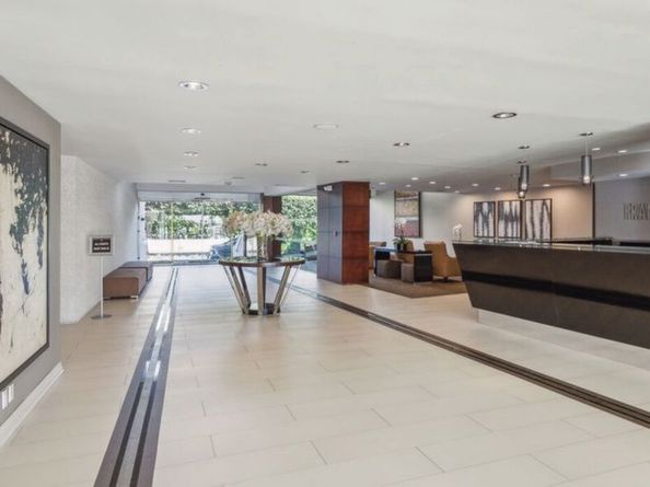 7250 Franklin Avenue 512, Los Angeles CA 90046