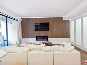 7250 Franklin Avenue 512, Los Angeles CA 90046