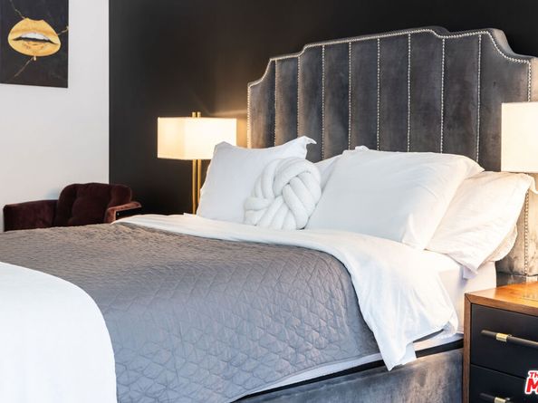 7250 Franklin Avenue 512, Los Angeles CA 90046