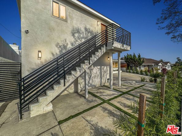 5810 S Halm Avenue, Los Angeles CA 90056