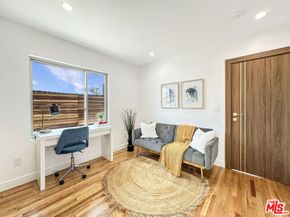 5810 S Halm Avenue, Los Angeles CA 90056