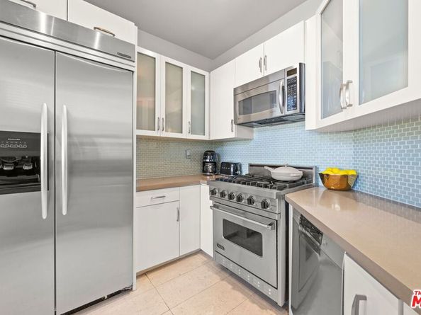 11822 Goshen Avenue 301, Los Angeles CA 90049