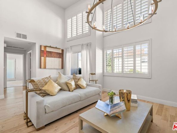 11822 Goshen Avenue 301, Los Angeles CA 90049