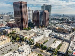 11822 Goshen Avenue 301, Los Angeles CA 90049