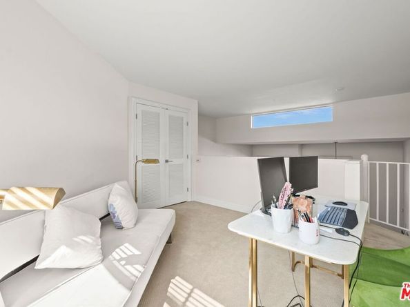 11822 Goshen Avenue 301, Los Angeles CA 90049
