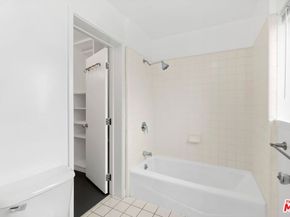 427 Sherman Canal, Venice CA 90291